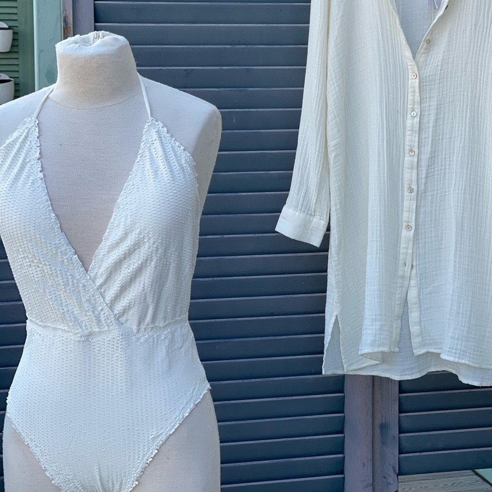 ViX bathing suit (scale look) low back halterneck - Picture 3 of 4